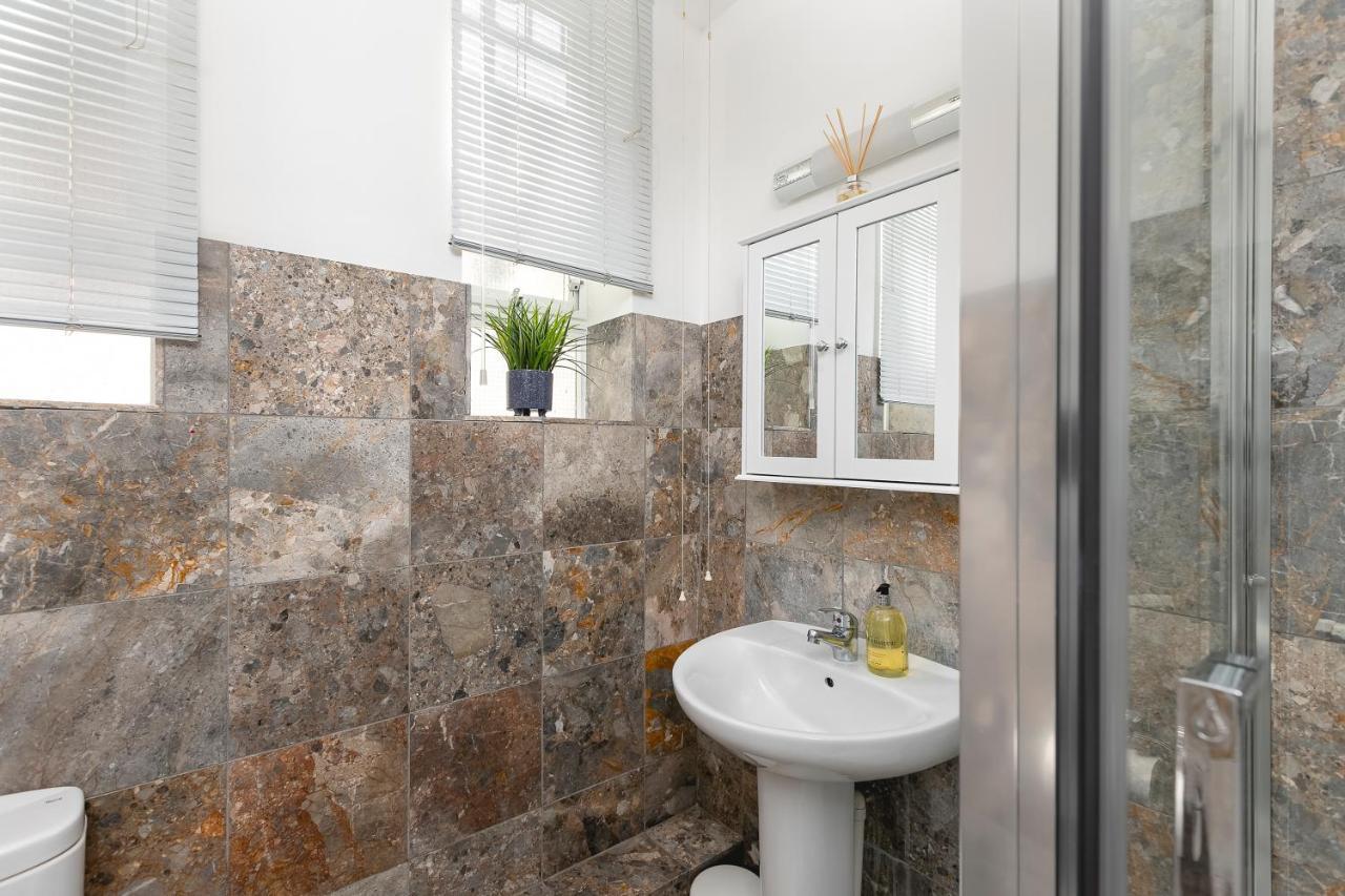 Lovely Brighton Apartments Moments Away From Royal Pavilion Exteriör bild